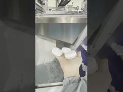 Máquina de embalagem para contagem de tampas